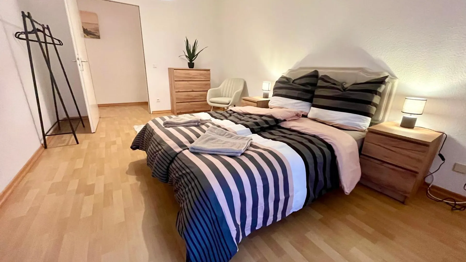 Heimatgefuehl In Leipzig Lindenau Apartment